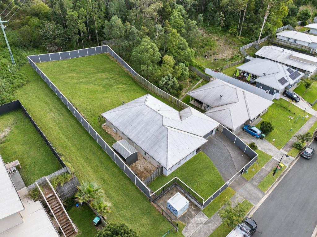 8 Bass Ct, Oxenford, QLD 4210