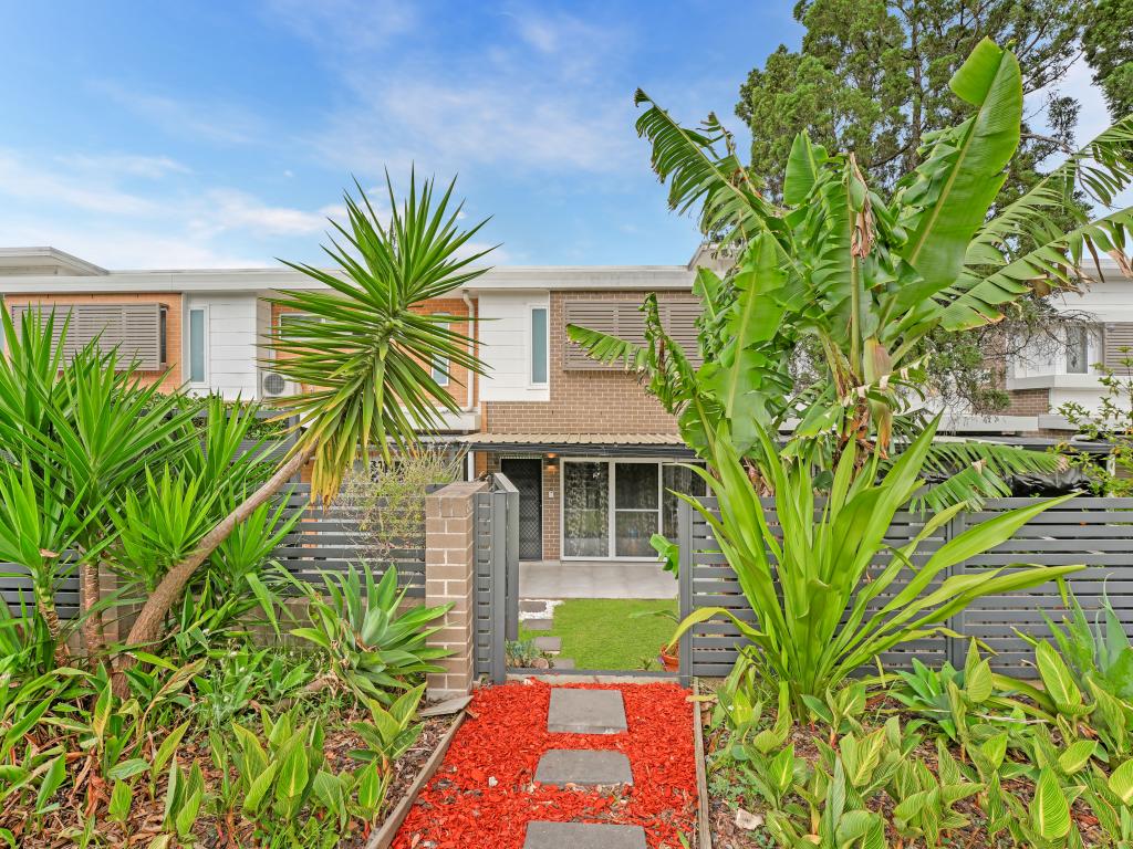 7/93 Broughton St, Campbelltown, NSW 2560