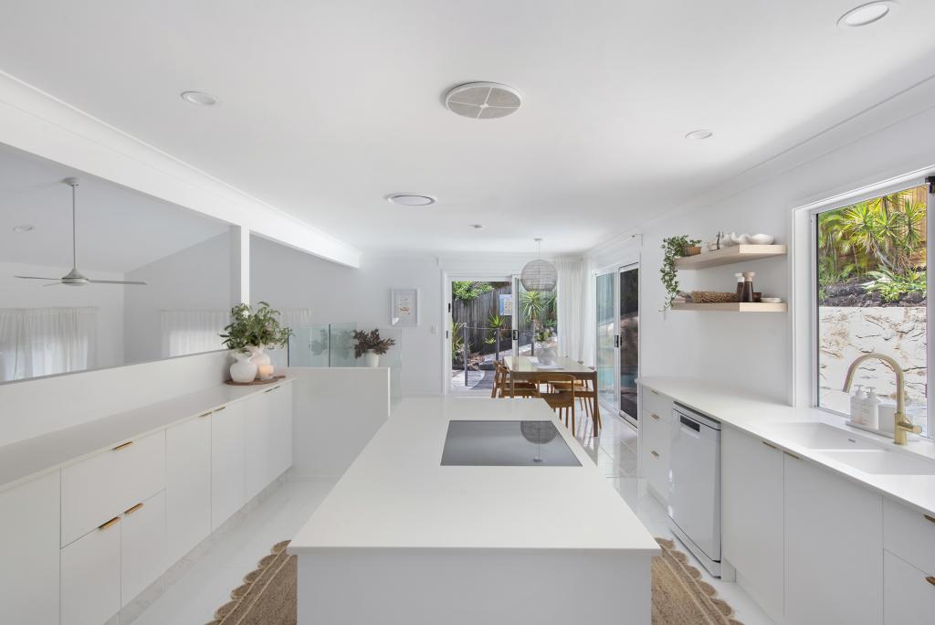 14 Waitara Pl, Robina, QLD 4226