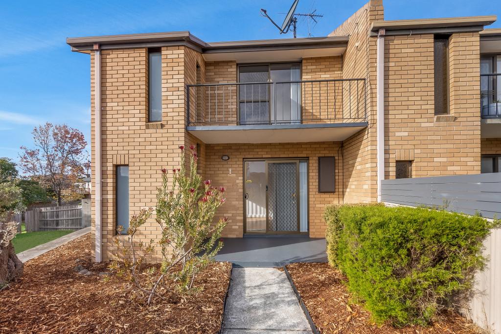 3/1 KATOOMBA CRES, ROSETTA, TAS 7010