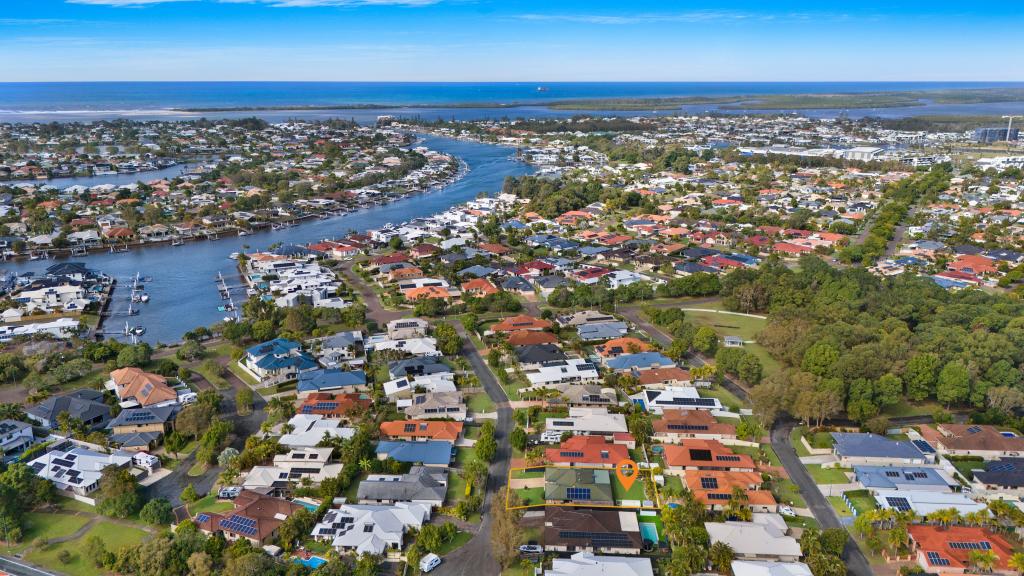 8 Gillingham Pl, Pelican Waters, QLD 4551