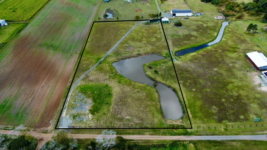 38 Claas Rd, Island Plantation, QLD 4650