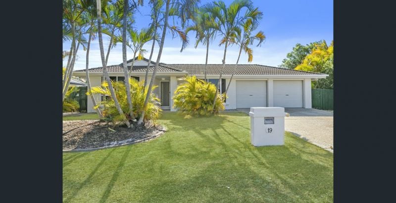 19 Winch Ct, Banksia Beach, QLD 4507