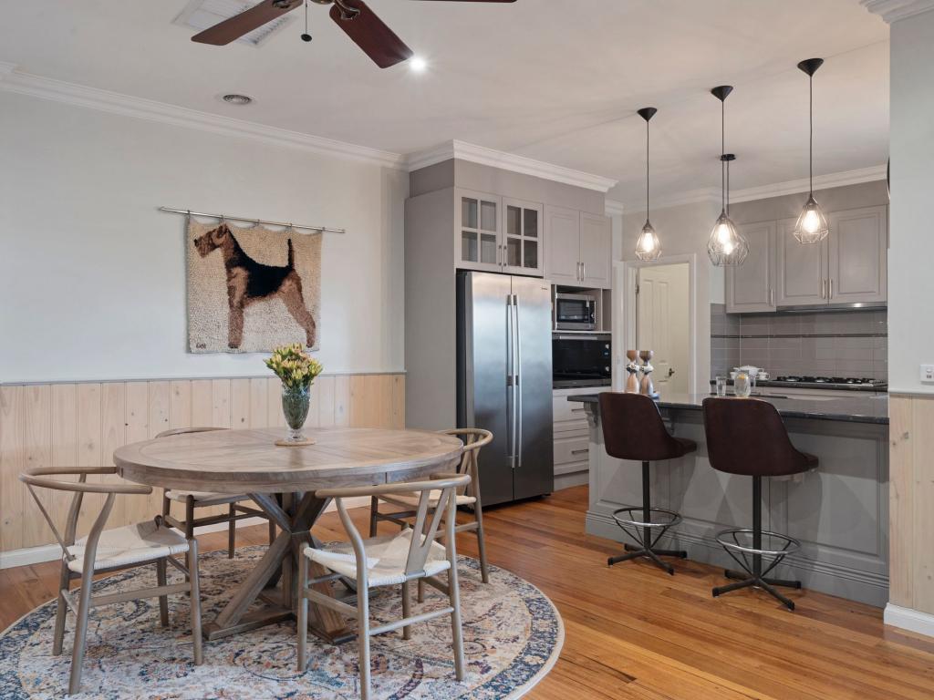 9 Village Ct, Mansfield, VIC 3722