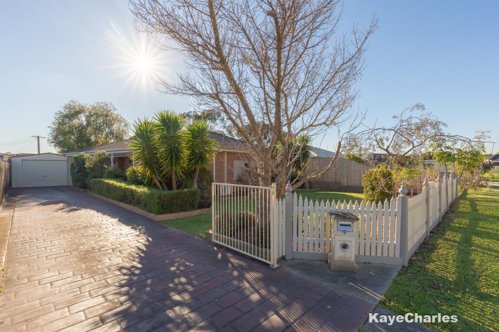 10 Amelia Cl, Beaconsfield, VIC 3807