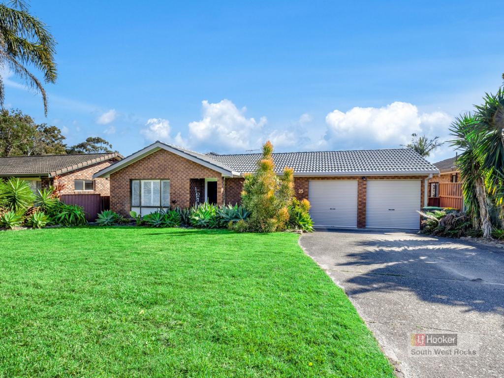 25 Bruce Field St, South West Rocks, NSW 2431