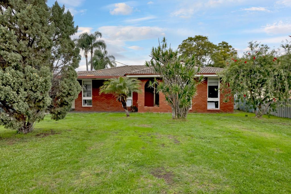 36 Eynesford St, Gosnells, WA 6110