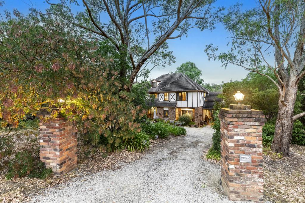 5 Dobell Dr, Eltham, VIC 3095