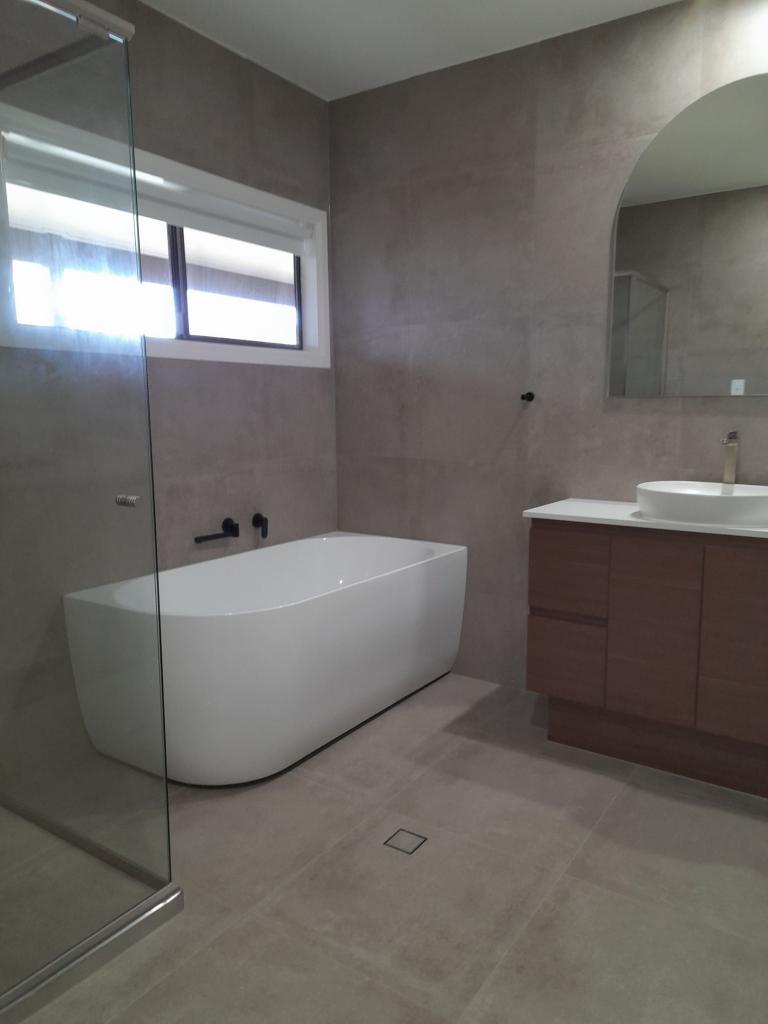 10 Tarwhine St, Tin Can Bay, QLD 4580