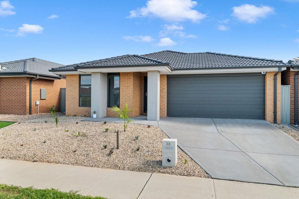 35 Ajay Way, Kurunjang, VIC 3337