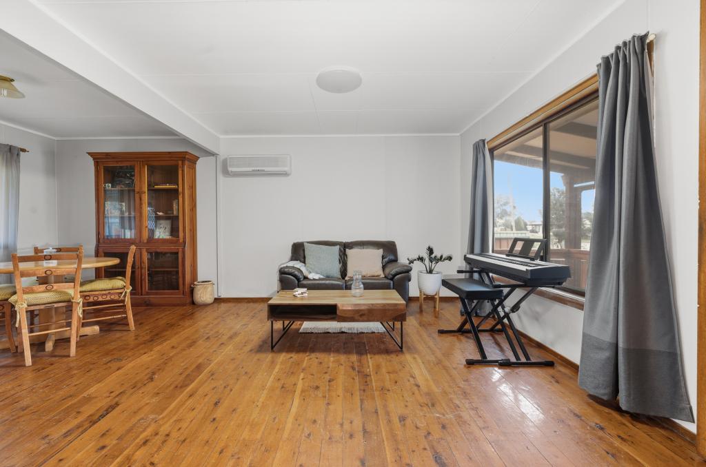 26 Lyall St, Cowra, NSW 2794