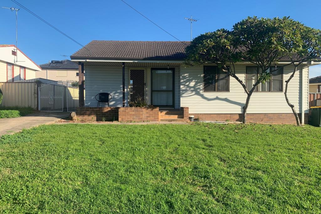 22 Simpson Ave, Casula, NSW 2170