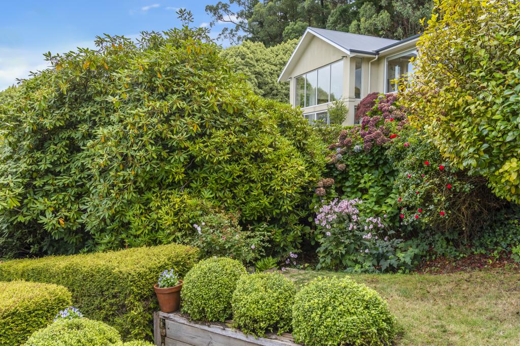 17 Wynn Ave, Mount Macedon, VIC 3441
