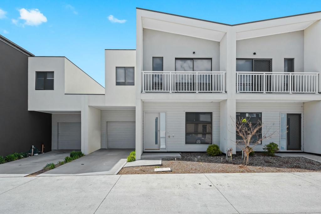 4 Zebra Way, Cranbourne West, VIC 3977