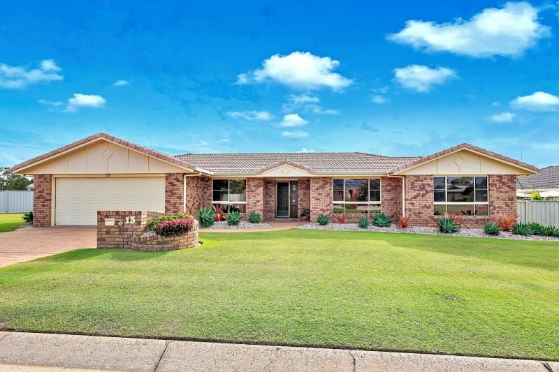 13 Inspiration Ct, Avoca, QLD 4670