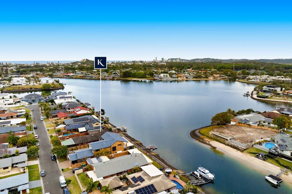 17 Pilot Ct, Mermaid Waters, QLD 4218