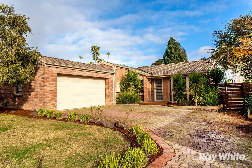 4 Murray Cres, Rowville, VIC 3178