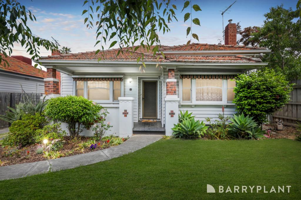 30 GLAMIS RD, WEST FOOTSCRAY, VIC 3012