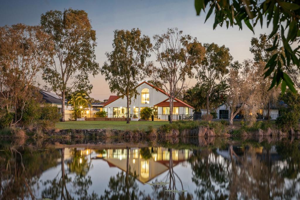 8 Northlake Cres, Sippy Downs, QLD 4556