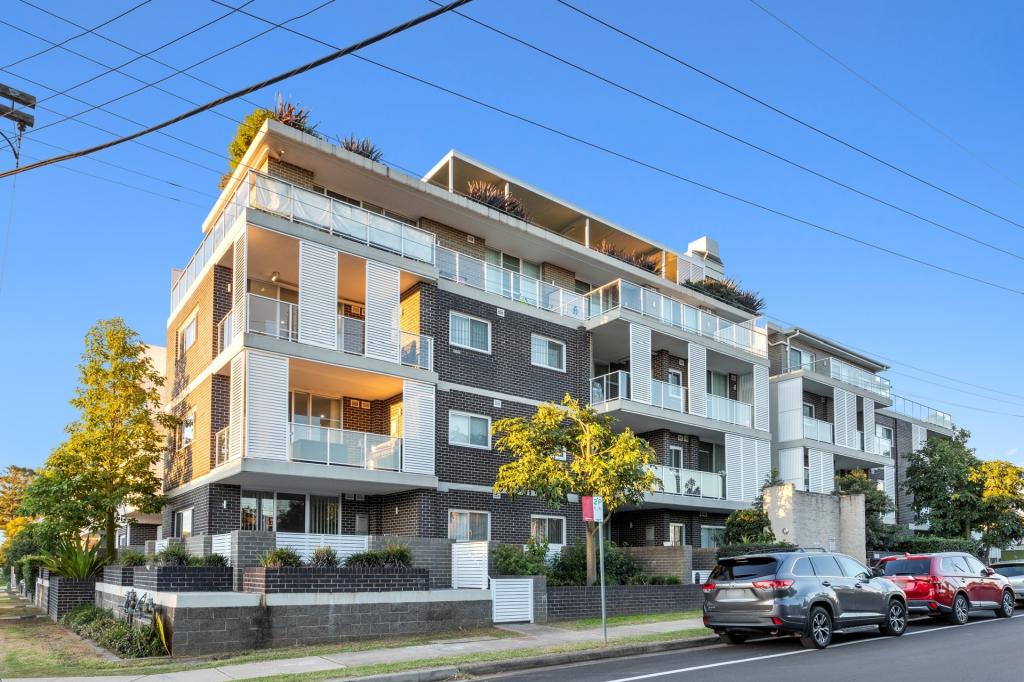 302/89 Wentworth Ave, Wentworthville, NSW 2145