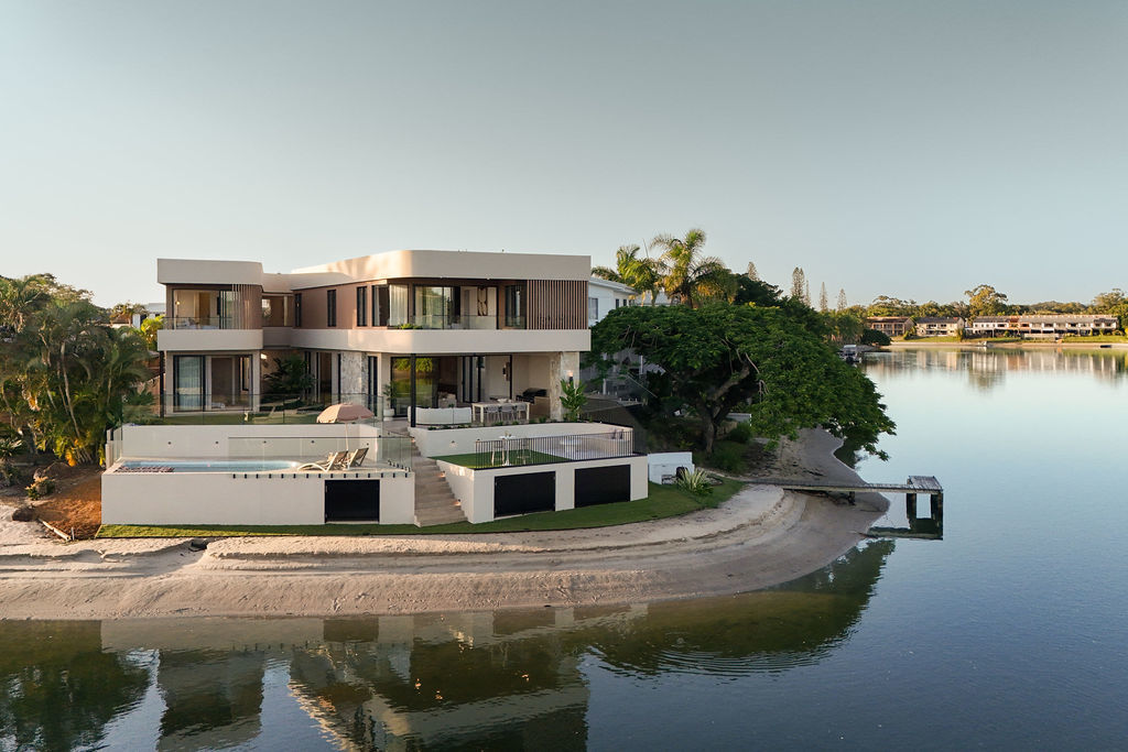 29a Bight Ct, Mermaid Waters, QLD 4218