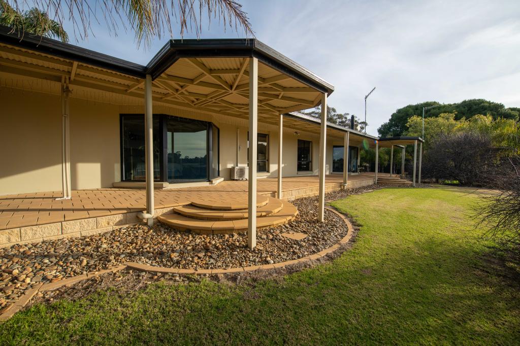 1077 HORSHAM-NORADJUHA RD, LOWER NORTON, VIC 3401