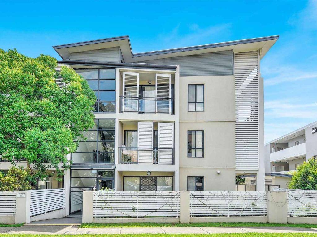 2/13-15 LYDBROOK ST, WESTMEAD, NSW 2145