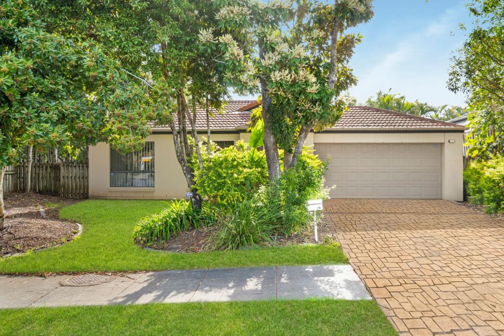 2 CLYDESDALE DR, UPPER COOMERA, QLD 4209