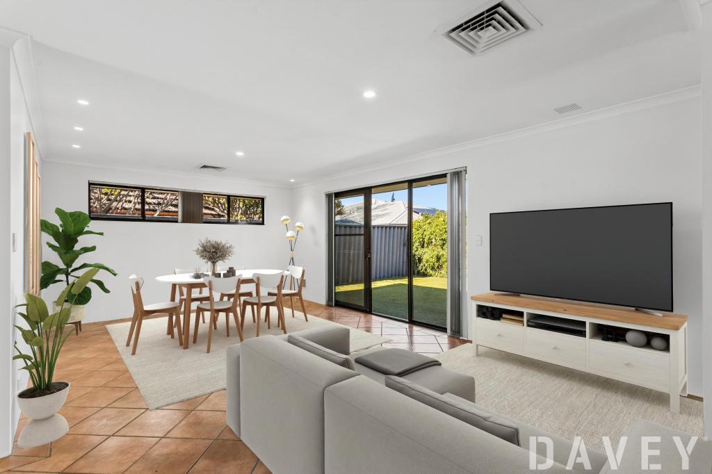 142A HUNTRISS RD, DOUBLEVIEW, WA 6018
