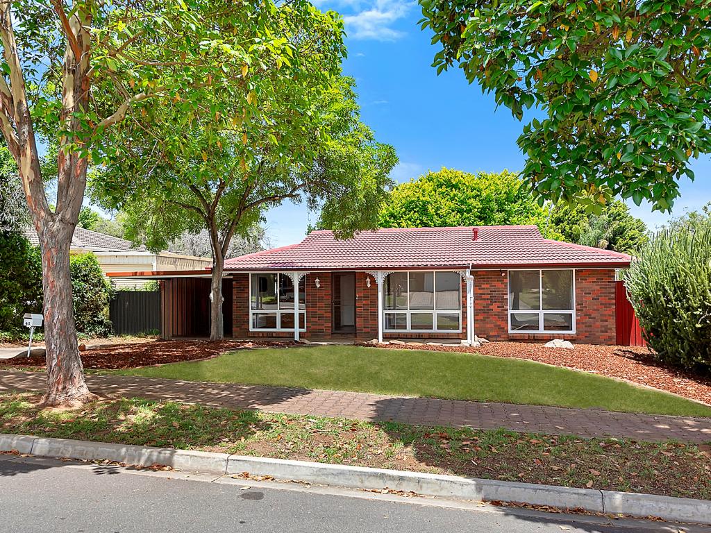 45 De Sassenay Cres, Modbury Heights, SA 5092