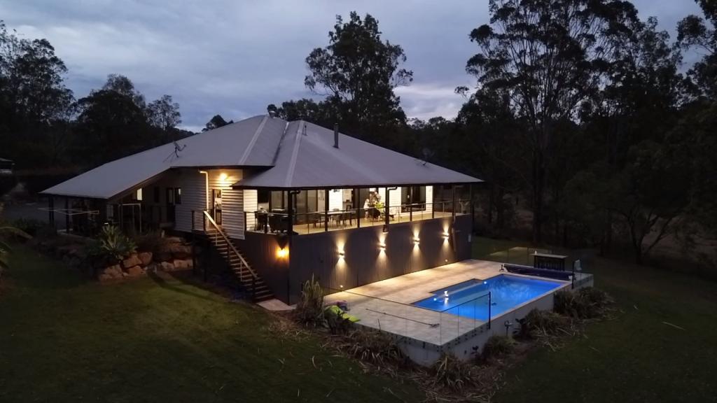 1204 DAYBORO RD, KURWONGBAH, QLD 4503