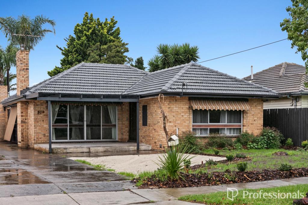 54 Railway Pde, Deer Park, VIC 3023