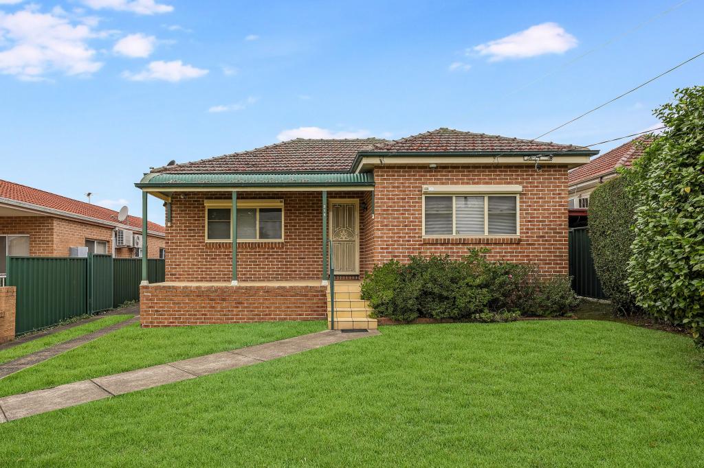 215 Robertson St, Guildford, NSW 2161