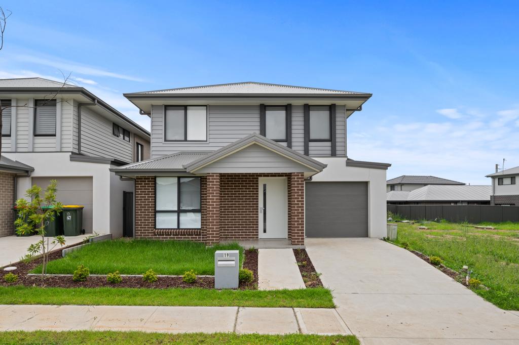19 Woolly St, Cobbitty, NSW 2570