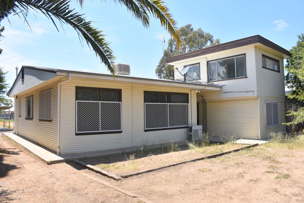 62 Dover St, Moree, NSW 2400