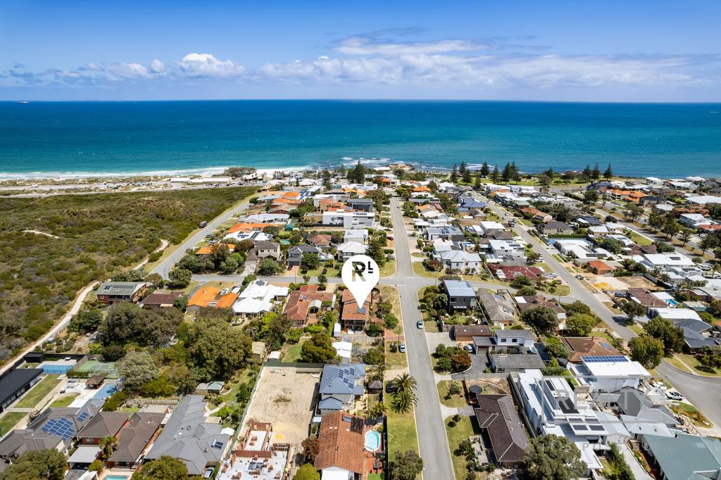 40 King Albert Rd, Trigg, WA 6029