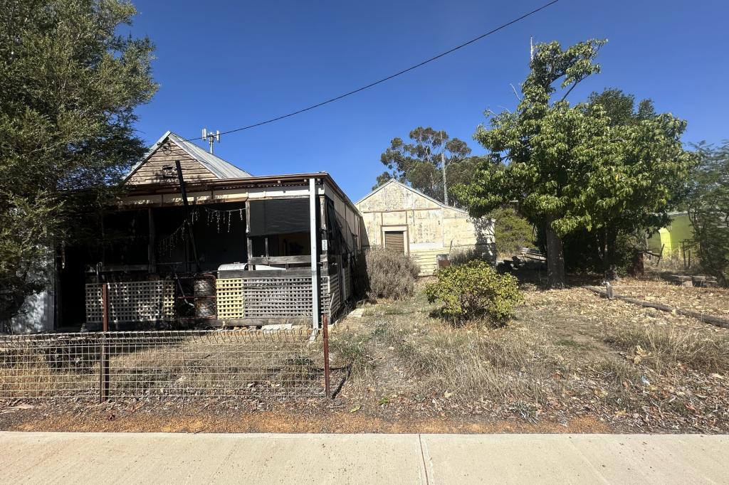 32 Manser St, Kukerin, WA 6352
