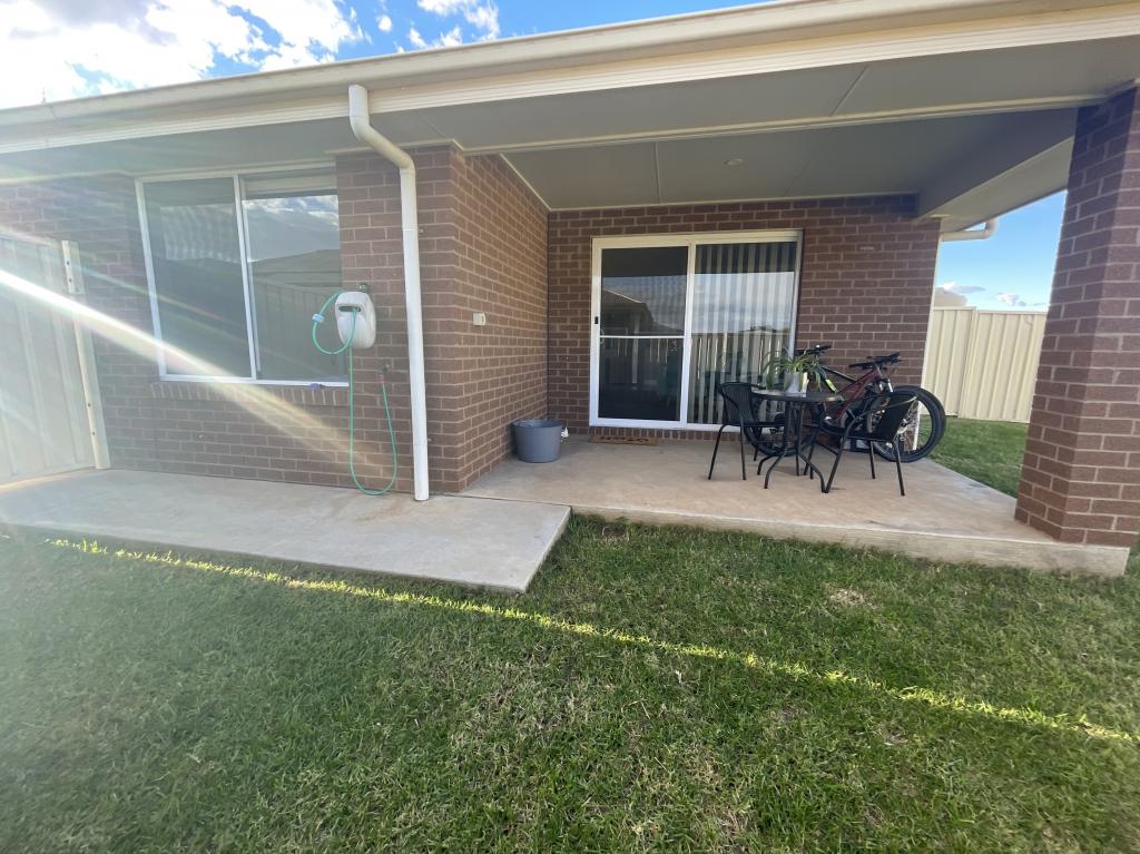 44b Madden Dr, Griffith, NSW 2680