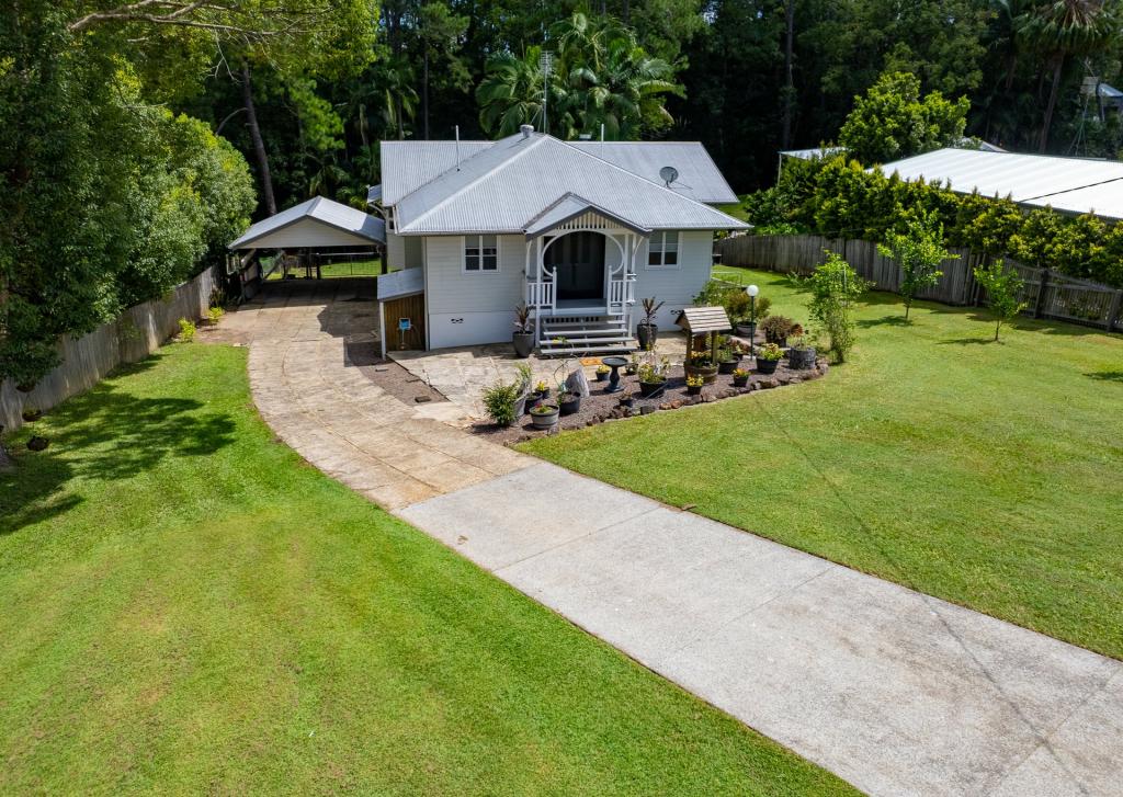 3 Brandenburg Rd, Mooloolah Valley, QLD 4553