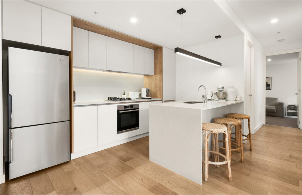 4/1170 Dandenong Rd, Carnegie, VIC 3163