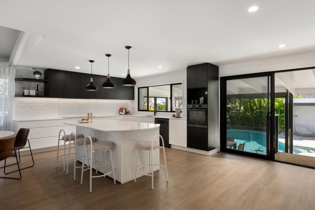 100 Oceanic Dr, Warana, QLD 4575