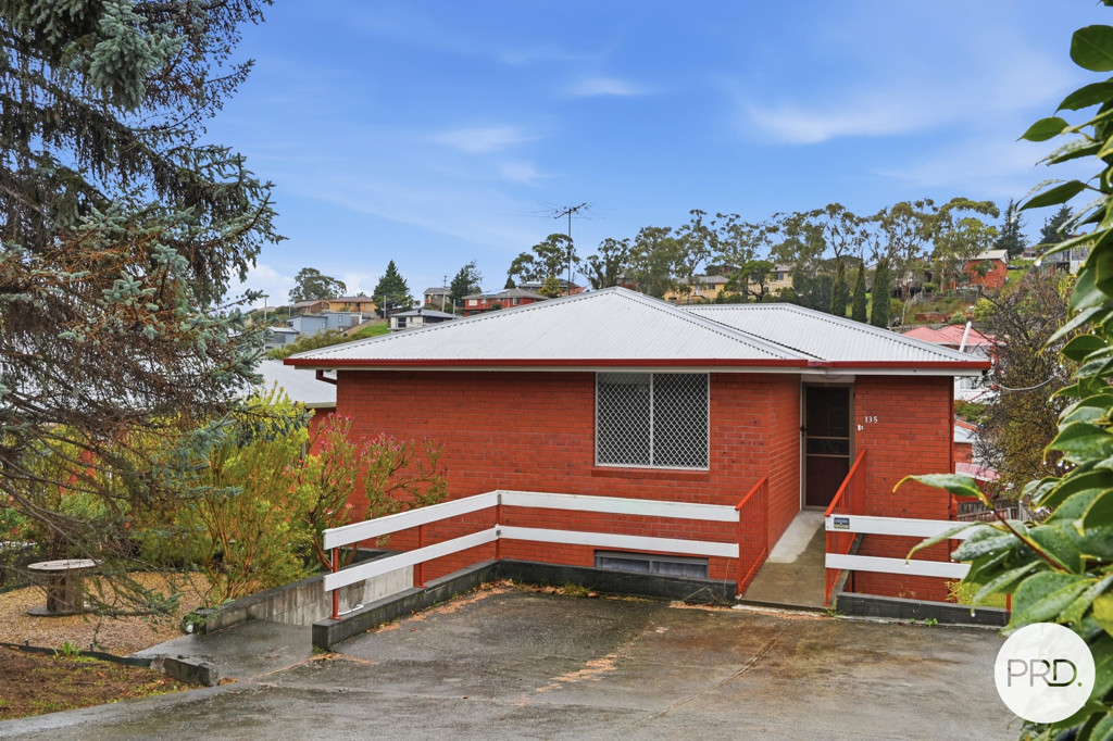 2/135 Springfield Ave, West Moonah, TAS 7009