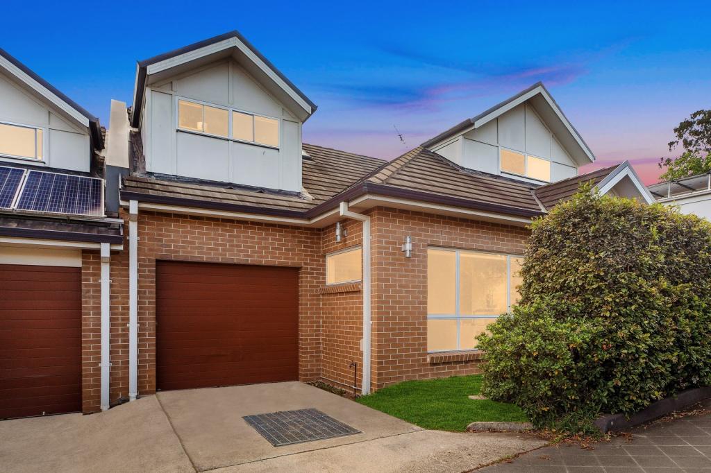 2/20a Lower Mount St, Wentworthville, NSW 2145