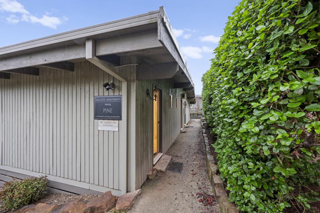 5/4 Omega St, Merrijig, VIC 3723