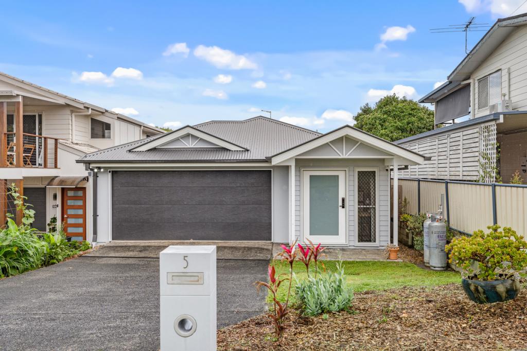 5 Parakeet St, Birkdale, QLD 4159