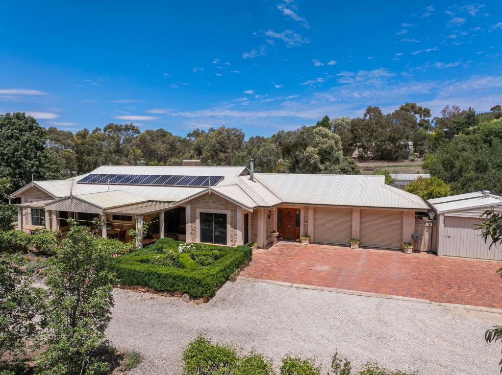 58 NEAGLES ROCK RD, CLARE, SA 5453