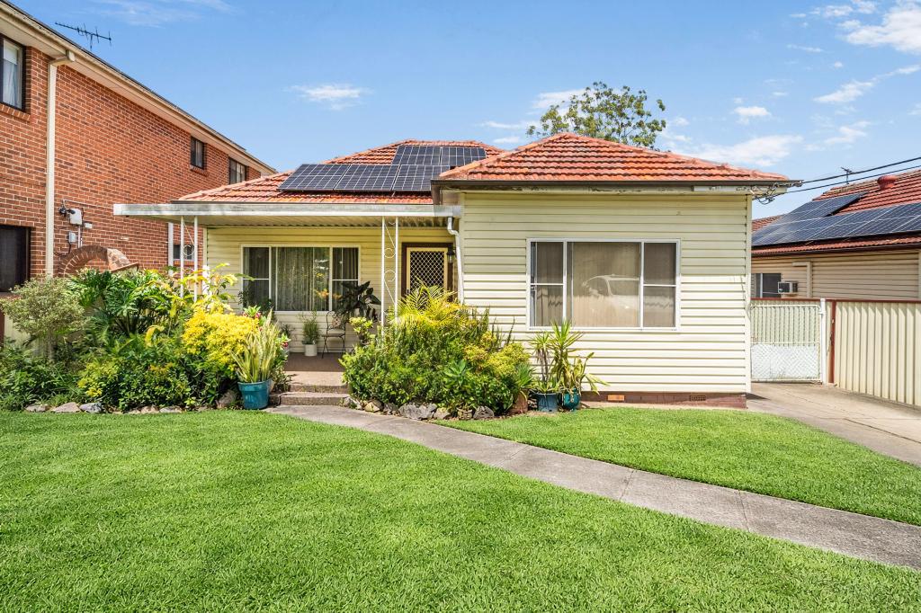 11 Fuller St, Chester Hill, NSW 2162