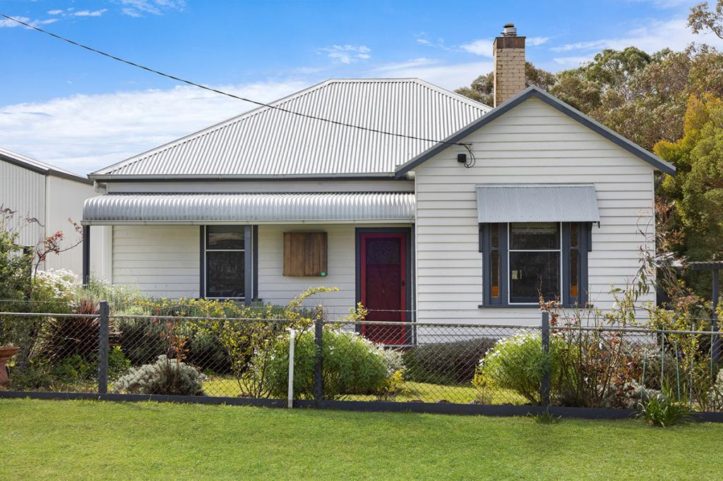 8 Watts Lane, Macarthur, VIC 3286