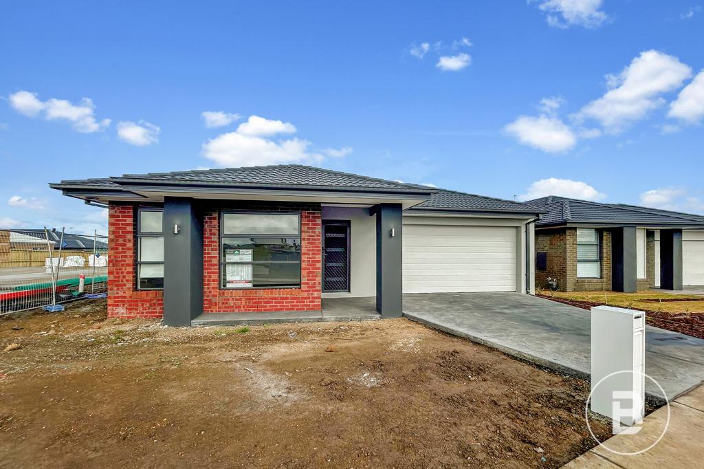 51 Steamboat Ave, Winter Valley, VIC 3358