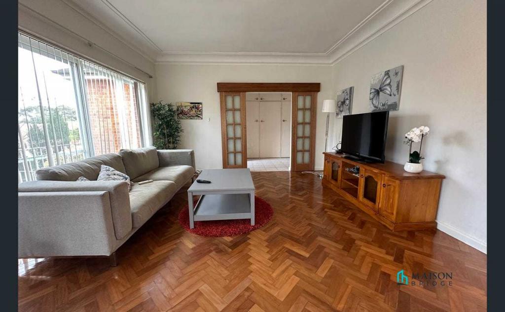 32 SLUMAN ST, DENISTONE WEST, NSW 2114